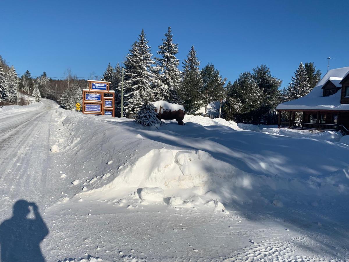 L'Auberge Refuge Du Trappeur Saint-Mathieu-Du-Parc Exteriör bild
